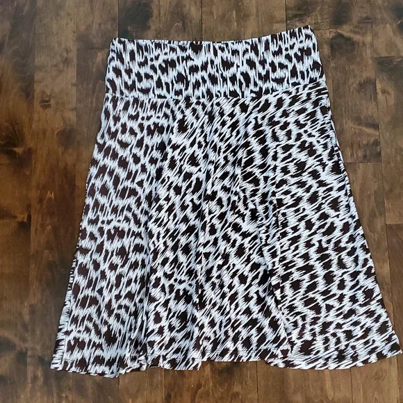 Skirt Set M Chapter One - Picture 5 of 5